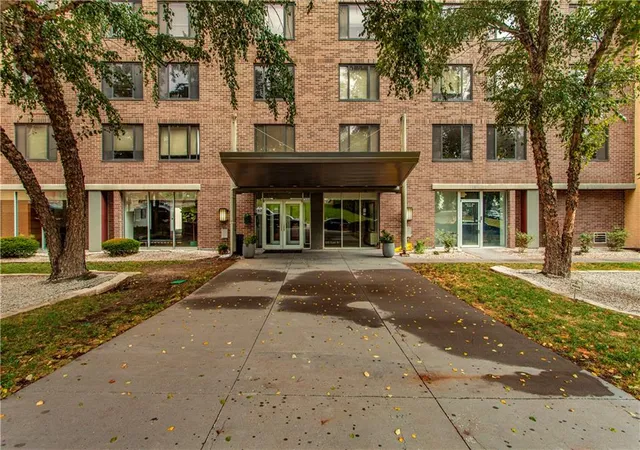 Photo 1 of Condo for sale at 600 E 8th Street #9S, Kansas City, MO 64106 | MLS# 2641677 | Listing updated on 2026-09-14