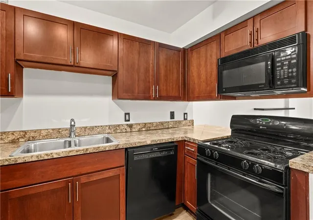 Photo 3 of Condo for sale at 600 E 8th Street #9S, Kansas City, MO 64106 | MLS# 2641677 | Listing updated on 2026-10-05