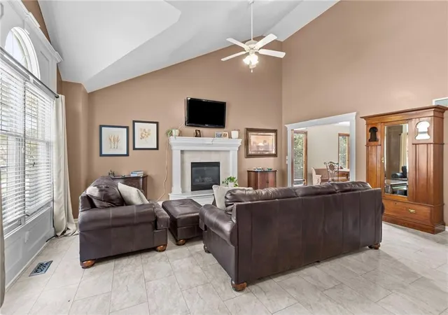 Photo 1 of Single family home for sale at 7640 N Everton Ave, Kansas City, MO 64152 | MLS# 2641710 | Listing updated on 2026-09-13