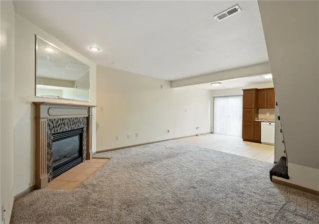 Photo 4 of Condo for sale at 702 SE 13th Street, Lees Summit, MO 64081 | MLS# 2641730 | Listing updated on 2026-09-14