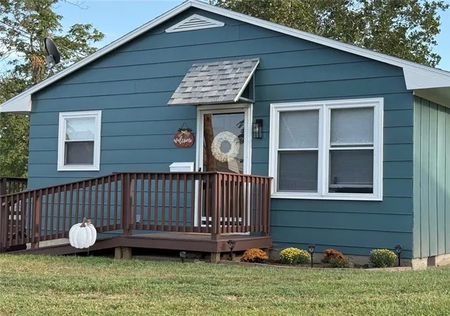 Photo 1 of Sale Pending at 203 W Heidel St, Carrollton, MO 64633 | MLS# 2641753 | Listing updated on 2026-09-11