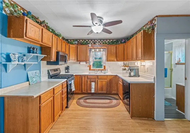 Photo 4 of Sale Pending at 7750 St Rt J, Kidder, MO 64649 | MLS# 2641771 | Listing updated on 2026-10-09
