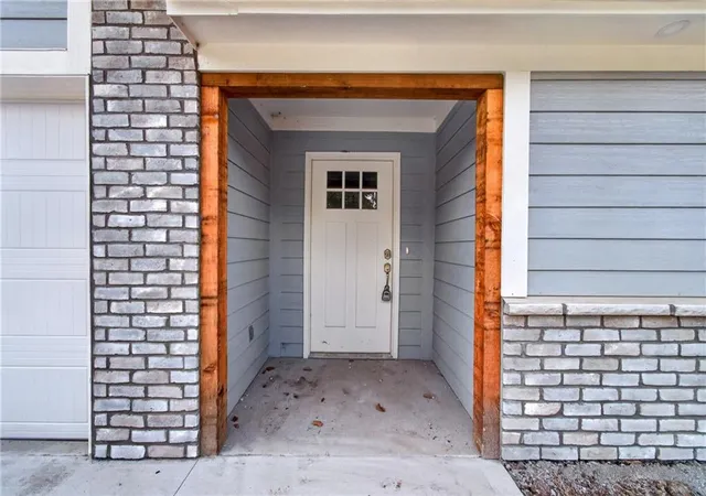 Photo 3 of Single family home for sale at 301 W 18th Street, Higginsville, MO 64037 | MLS# 2641780 | Listing updated on 2026-09-12