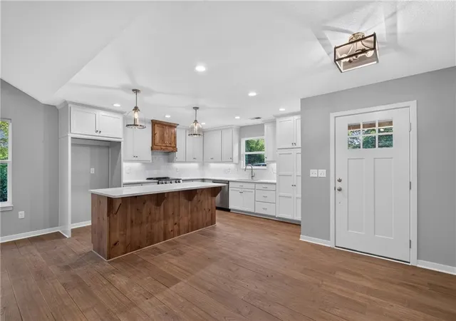Photo 4 of Single family home for sale at 301 W 18th Street, Higginsville, MO 64037 | MLS# 2641780 | Listing updated on 2026-09-12
