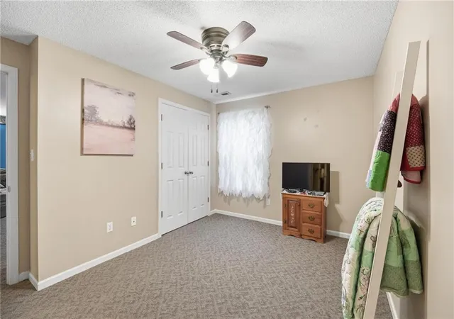 Listing Photo 5 - Condo for sale in building located at 312 E Hansen Ct, Independence, MO 64055