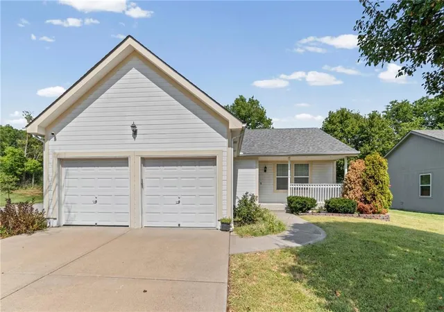 Photo 1 of Single family home for sale at 8600 Ne 116th Street, Kansas City, MO 64157 | MLS# 2641824 | Listing updated on 2026-09-14
