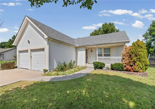 Photo 2 of Single family home for sale at 8600 Ne 116th Street, Kansas City, MO 64157 | MLS# 2641824 | Listing updated on 2026-09-14