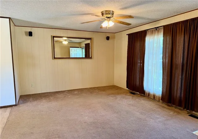 Photo 3 of Single family home for sale at 2403 College Ln W, St Joseph, MO 64503 | MLS# 2641889 | Listing updated on 2026-09-15