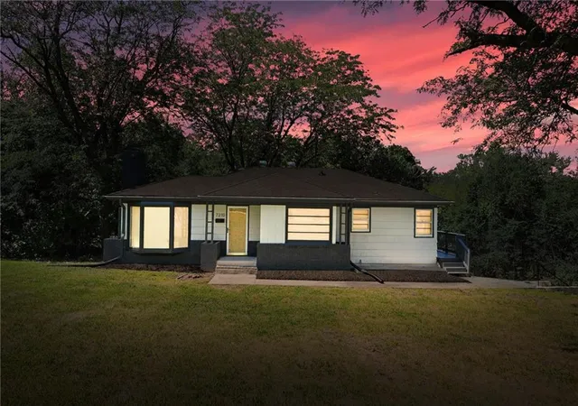 Photo 2 of Single family home for sale at 7210 Hullwood Ave, Kansas City, MO 64133 | MLS# 2641914 | Listing updated on 2026-09-15