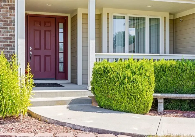 Photo 2 of Single family home for sale at 16109 Bluegrass Ct, Belton, MO 64012 | MLS# 2641916 | Listing updated on 2026-09-14