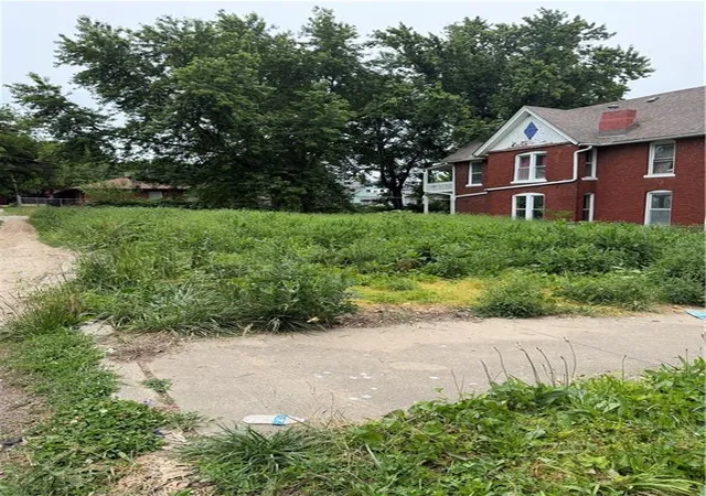 Photo 1 of Sale Pending at 3216 Smart Ave, Kansas City, MO 64124 | MLS# 2642142 | Listing updated on 2026-09-15