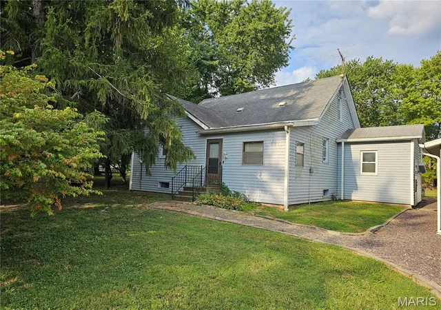 Photo 1 of Single family home for sale at 143 Taft St, Marissa, IL 62257 | MLS# MIS25035821 | Listing updated on 2026-09-09
