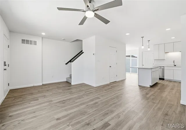 Photo 2 of Condo for sale at 411 Sunset Hollow Dr, Wentzville, MO 63385 | MLS# MIS25041832 | Listing updated on 2026-09-11