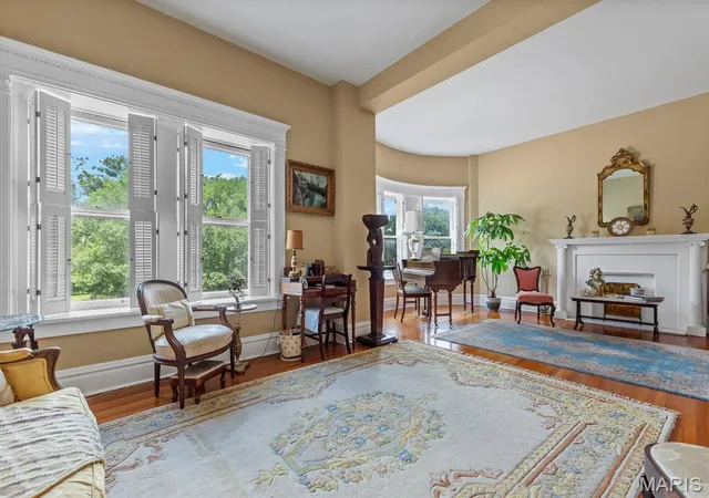Photo 2 of Condo for sale at 10 N Kingshighway Blvd #2CN, Saint Louis, MO 63108 | MLS# MIS25045314 | Listing updated on 2026-09-15