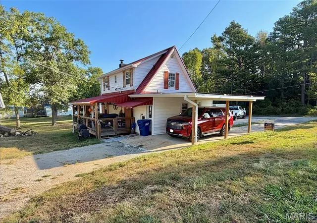 Photo 3 of Single family home for sale at 1409 S Washington St, Salem, MO 65560 | MLS# MIS25046294 | Listing updated on 2026-09-14