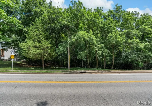 Photo 1 of Sale Pending at 908 Hanna Rd, Manchester, MO 63021 | MLS# MIS25052510 | Listing updated on 2026-09-26