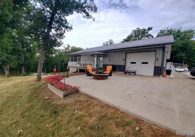 Photo 2 of Single family home for sale at 28148 Commanche Trl, Canton, MO 63435 | MLS# MIS25061815 | Listing updated on 2026-09-15
