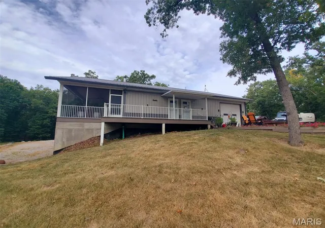Photo 3 of Single family home for sale at 28148 Commanche Trl, Canton, MO 63435 | MLS# MIS25061815 | Listing updated on 2026-09-15