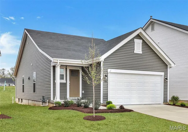 Photo 1 of Single family home for sale at 728 Courtshire Xing, Truesdale, MO 63380 | MLS# MIS25069593 | Listing updated on 2026-09-11
