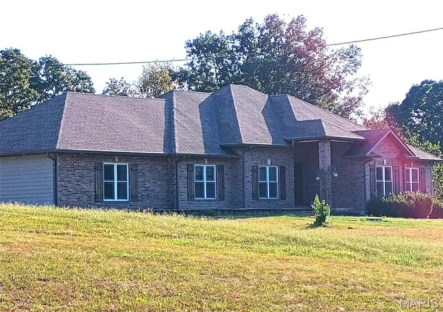 Photo 3 of Single family home for sale at 345 County Road 5015, Salem, MO 65560 | MLS# MIS25071222 | Listing updated on 2026-09-13