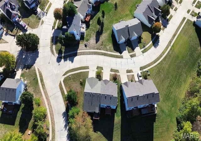 Photo 3 of Single family home for sale at 101 Robbins Way Dr, Florissant, MO 63034 | MLS# MIS25071468 | Listing updated on 2026-10-02
