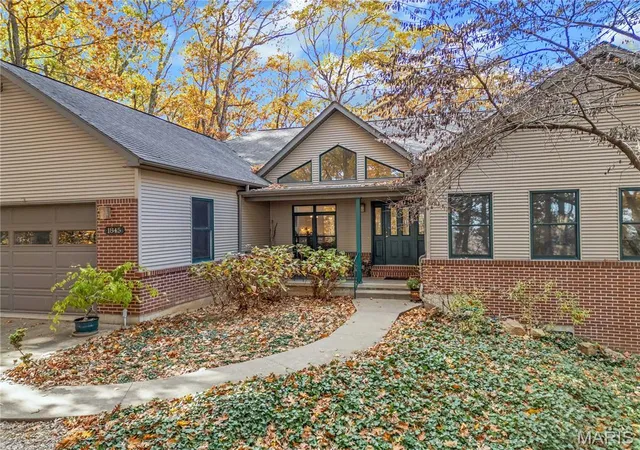 Photo 3 of Single family home for sale at 1845 Eagle Nest Dr, Hermann, MO 65041 | MLS# MIS25075886 | Listing updated on 2026-09-12
