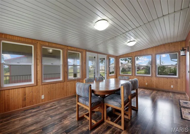 Photo 3 of Single family home for sale at 1512 Old St Mary'S Rd, Perryville, MO 63775 | MLS# MIS25080826 | Listing updated on 2026-09-15
