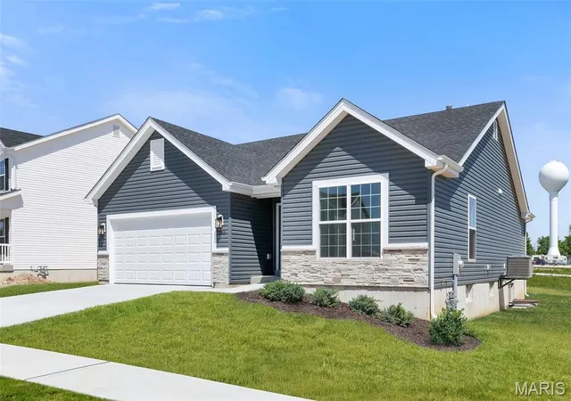 Photo 1 of Single family home for sale at 18415 Boone Ridge Manor Dr, Truesdale, MO 63380 | MLS# MIS25082304 | Listing updated on 2026-09-11