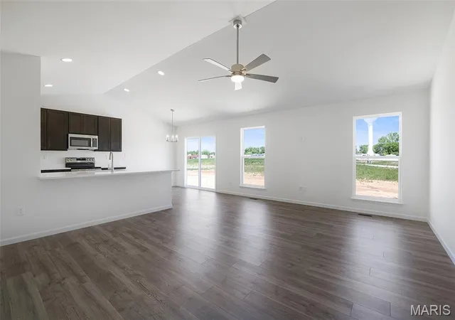 Photo 3 of Sale Pending at 18415 Boone Ridge Manor Dr, Truesdale, MO 63380 | MLS# MIS25082304 | Listing updated on 2026-10-05