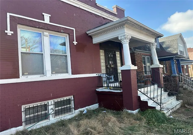 Photo 2 of Sale Pending at 5226 Theodosia Ave, Saint Louis, MO 63113 | MLS# MIS26001193 | Listing updated on 2026-10-08