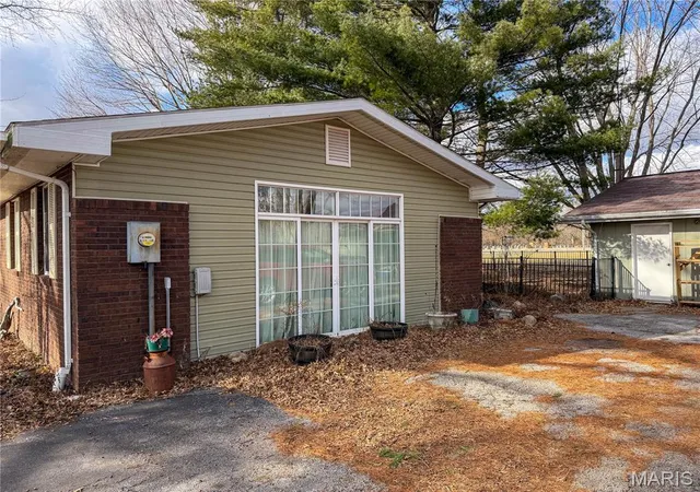 Photo 2 of Single family home for sale at 109 Maple St, Benld, IL 62009 | MLS# MIS26002693 | Listing updated on 2026-09-10