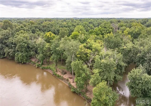 Photo 2 of Land for sale at 0 Kaskaskia Riv, Okawville, IL 62271 | MLS# MIS26002744 | Listing updated on 2026-09-11