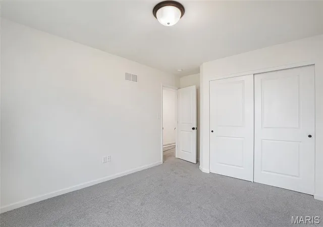 Photo 3 of Single family home for sale at 35 Bluestem Ct, Lake Saint Louis, MO 63367 | MLS# MIS26004200 | Listing updated on 2026-09-11