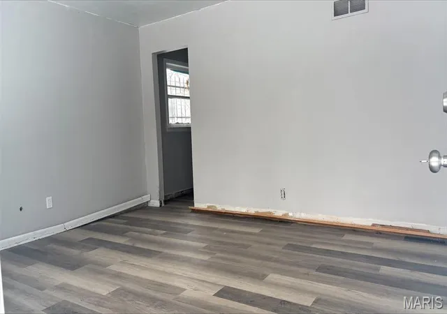 Photo 3 of Single family home for sale at 10235 Lord Dr, St Louis, MO 63136 | MLS# MIS26006018 | Listing updated on 2026-10-07
