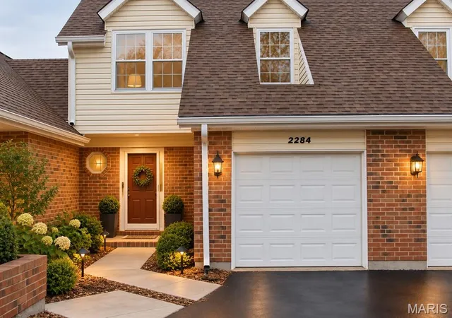 Photo 1 of Townhouse for sale at 2284 Riverwood Trails Dr, Florissant, MO 63031 | MLS# MIS26006435 | Listing updated on 2026-09-09