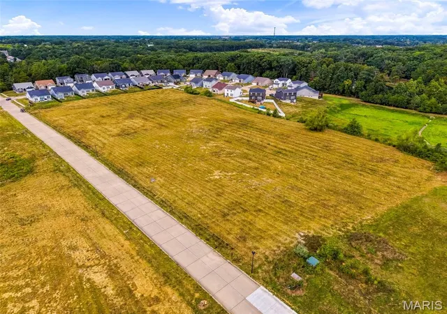 Photo 3 of Land for sale at 2 Brune Business Park Ct, Warrenton, MO 63383 | MLS# MIS26007841 | Listing updated on 2026-09-15