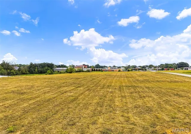 Photo 4 of Land for sale at 2 Brune Business Park Ct, Warrenton, MO 63383 | MLS# MIS26007841 | Listing updated on 2026-09-15