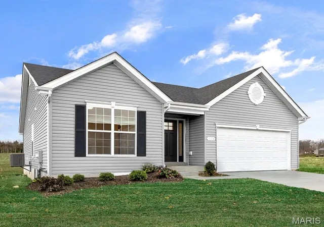 Photo 1 of Sale Pending at 3005 Yellow Birch Ct, Imperial, MO 63052 | MLS# MIS26008630 | Listing updated on 2026-09-15