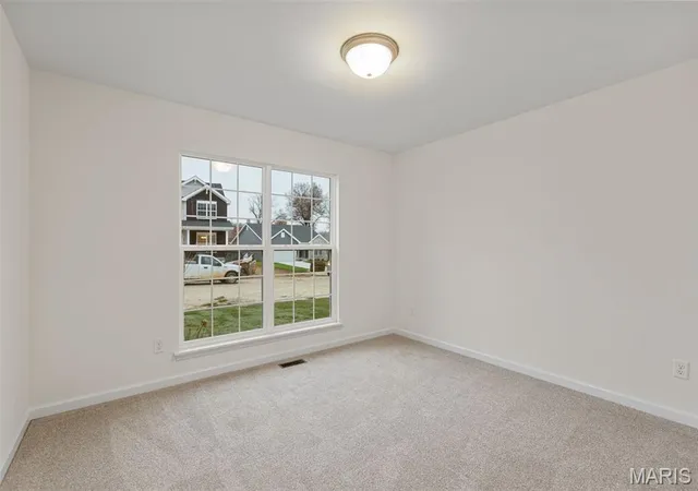 Photo 3 of Single family home for sale at 2547 Chukka Dr, Eureka, MO 63025 | MLS# MIS26008658 | Listing updated on 2026-09-11