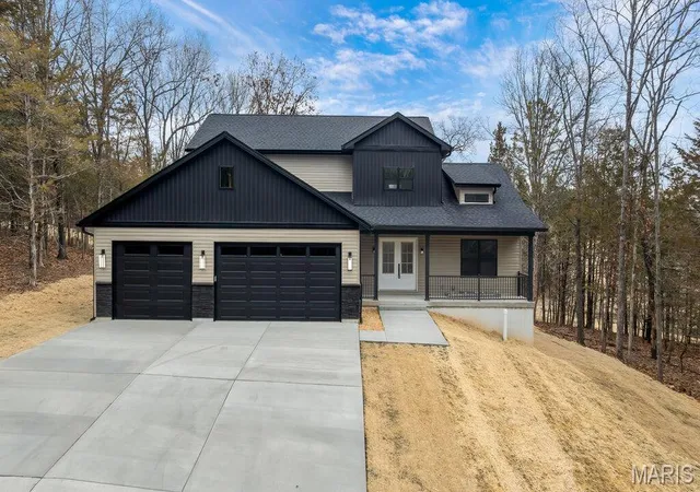 Photo 1 of Single family home for sale at 9635 Duffer Dr, Hillsboro, MO 63050 | MLS# MIS26009700 | Listing updated on 2026-09-14