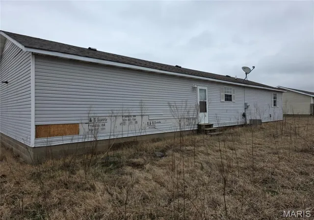 Photo 3 of Single family home for sale at 501 Sagebrush Ln, Kennett, MO 63857 | MLS# MIS26012245 | Listing updated on 2026-09-12