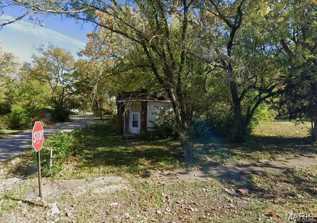Photo 1 of Sale Pending at 1454 N 49th St, East Saint Louis, IL 62204 | MLS# MIS26013169 | Listing updated on 2026-09-15