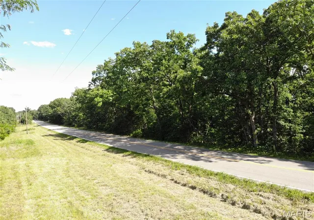 Photo 2 of Land for sale at Tbb State Hwy N, Bourbon, MO 65441 | MLS# MIS26013756 | Listing updated on 2026-09-14
