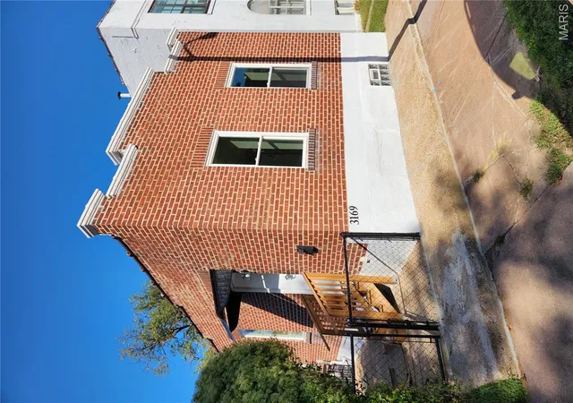 Photo 1 of Single family home for sale at 3169 Pennsylvania Ave, Saint Louis, MO 63118 | MLS# MIS26016438 | Listing updated on 2026-09-15