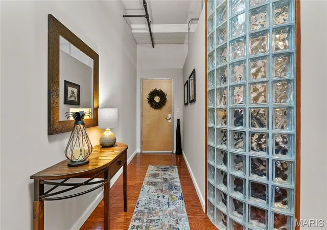Photo 2 of Condo for sale at 1619 Washington Ave #303, Saint Louis, MO 63103 | MLS# MIS26017172 | Listing updated on 2026-09-28