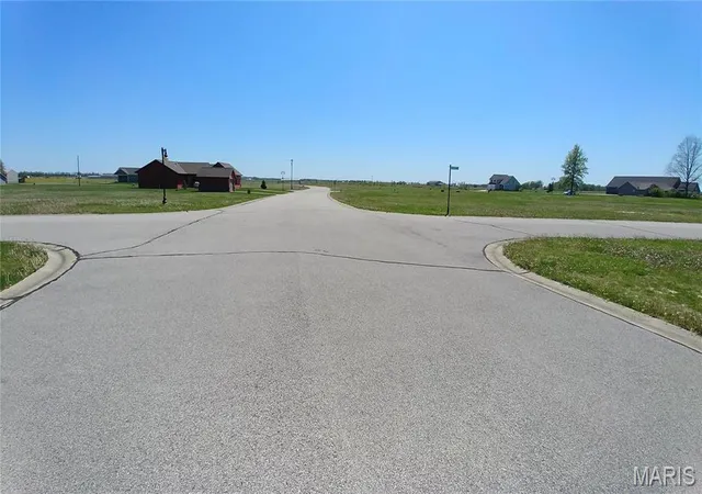 Photo 4 of Land for sale at 16743 Ashland Ct, Carlyle, IL 62231 | MLS# MIS26018428 | Listing updated on 2026-09-10
