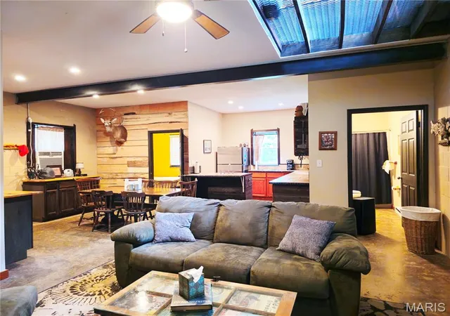 Photo 3 of Single family home for sale at 6908 Coon Club Rd, Versailles, MO 65084 | MLS# MIS26018942 | Listing updated on 2026-09-15