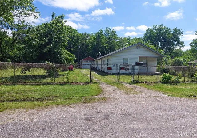 Photo 39 of Single family home for sale at 1918 N 57Th St, East Saint Louis, IL 62204 | MLS# MIS26020888 | Listing updated on 2026-09-30