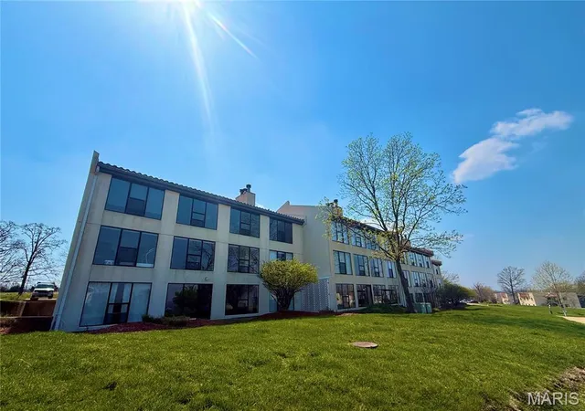 Photo 2 of Condo for sale at 85 La Jolla Dr #1C/346, Lake Ozark, MO 65049 | MLS# MIS26021100 | Listing updated on 2026-09-15