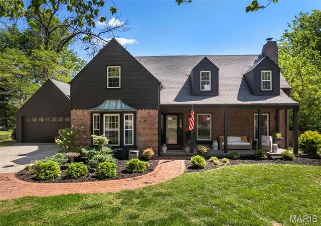 Photo 1 of Sale Pending at 812 Alta Vista Dr, Cape Girardeau, MO 63701 | MLS# MIS26022046 | Listing updated on 2026-09-15